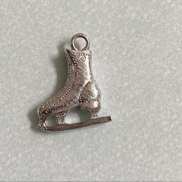 Sterling Silver Ice Skate Charm for Necklace or Bracelet - Picture 1 of 3